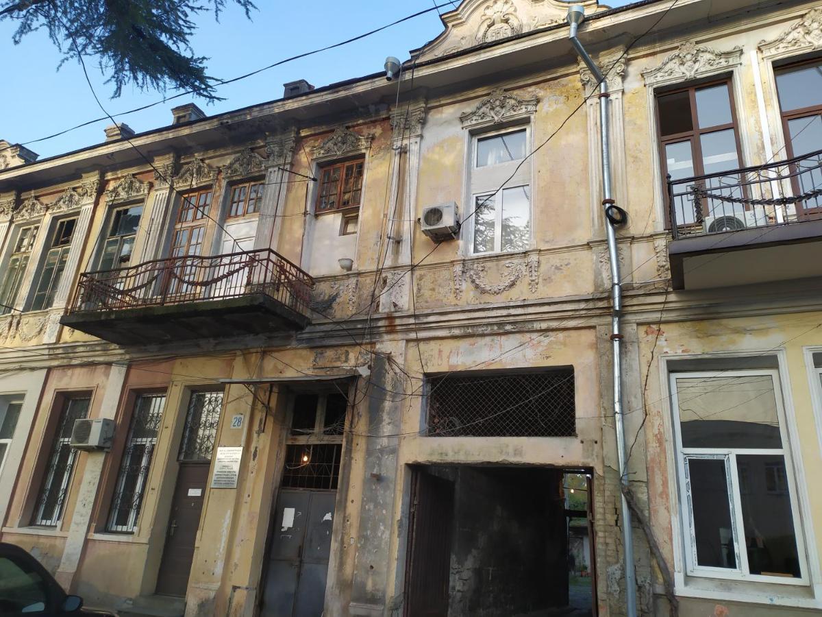 Студия В Центре Сухума Soechoemi Buitenkant foto